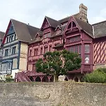 Dans Agreable Tiny House En Normandie Au Coeur Du Pays D'auge בית נופש