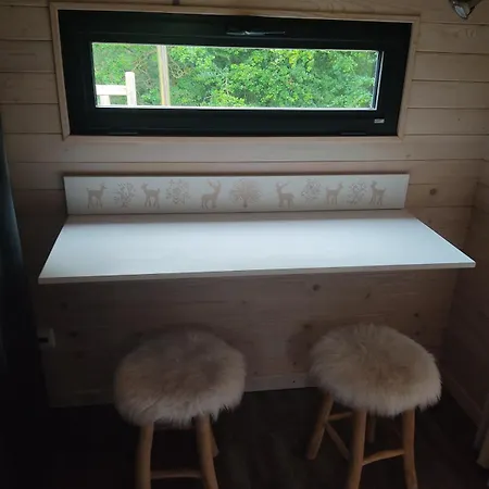Holiday home Dans Agreable Tiny House En Normandie Au Coeur Du Pays D'auge *