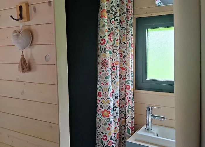 Dans Agreable Tiny House En Normandie Au Coeur Du Pays D'auge Le Brevedent